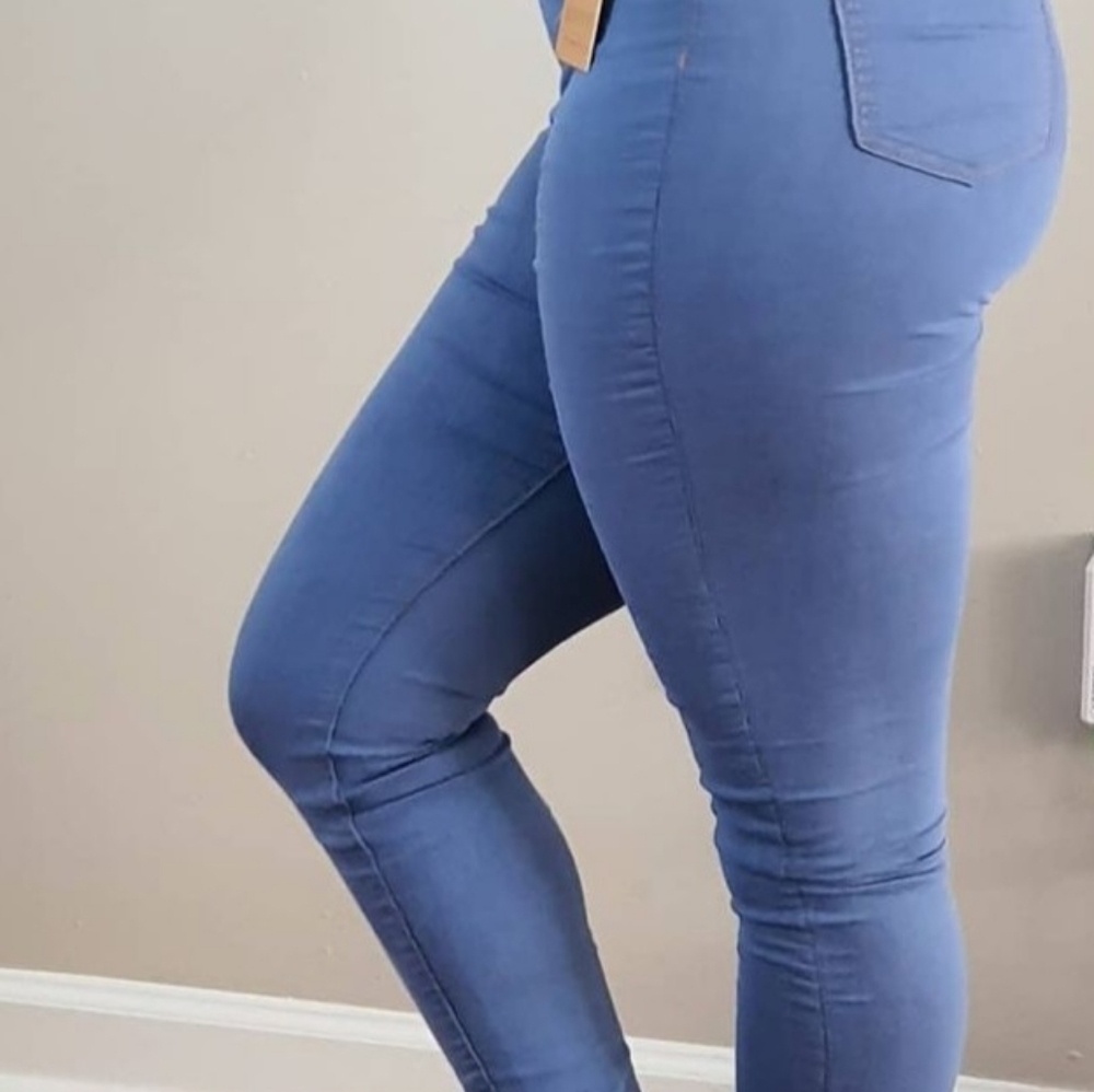 Skinny jeans
